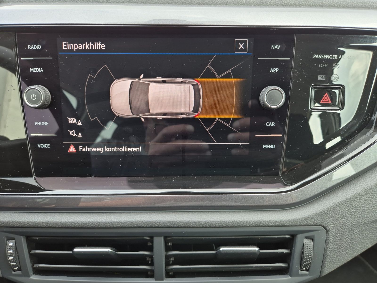 Fahrzeugabbildung Volkswagen Polo TSI Style DSG Matrix AHK AID ACC Park-Assis