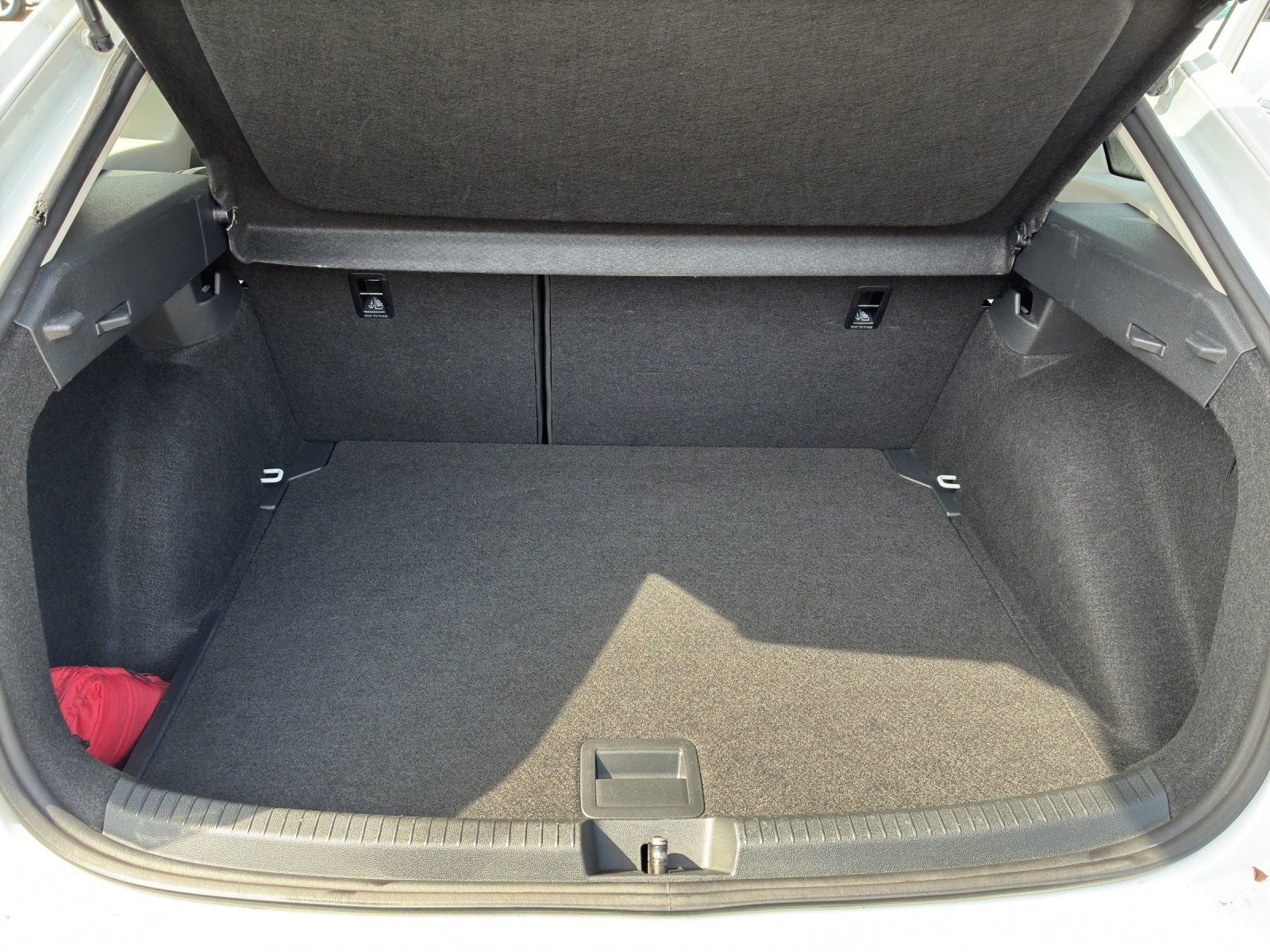 Fahrzeugabbildung Volkswagen Taigo 1.0 TSI Life Kamera,LED,Navi,PDC,SHZ,LM