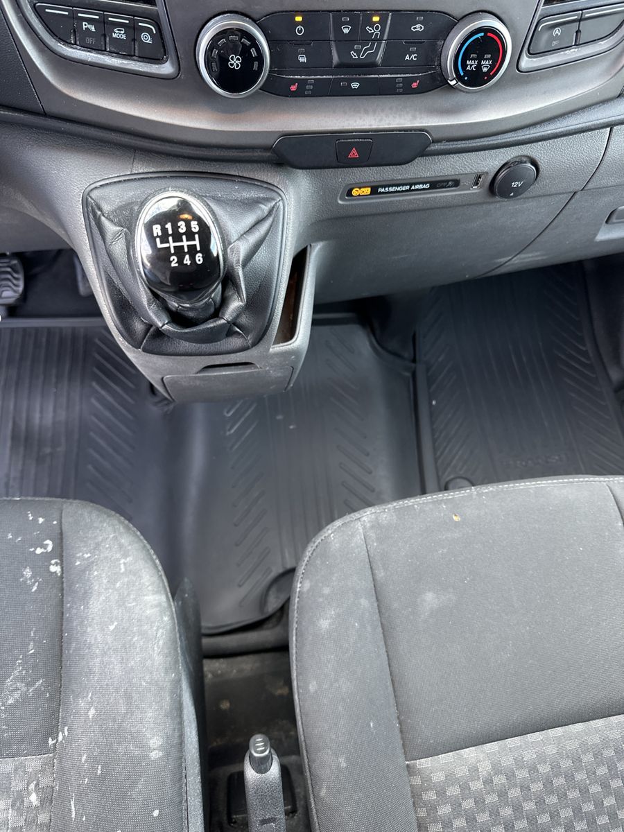 Fahrzeugabbildung Ford Transit Custom 300 L2H1 KAMERA+SHZ+PP+CARPLAY