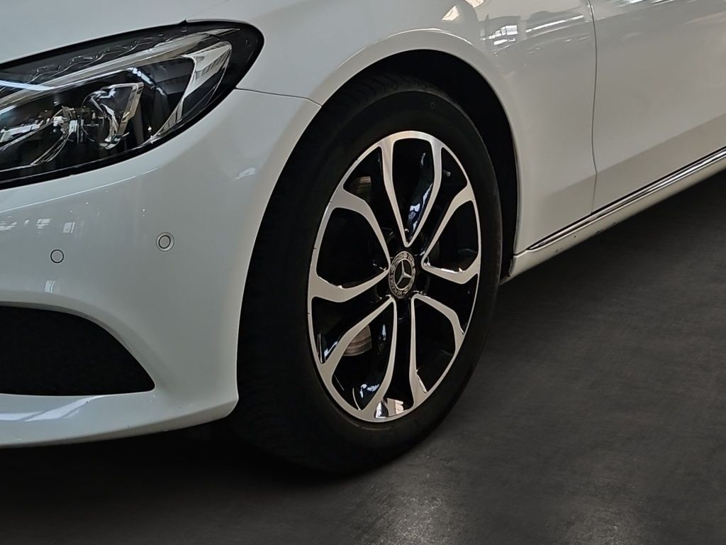 Fahrzeugabbildung Mercedes-Benz C 200 T Avantg. Night Pano LED Navi SHZ Ambie.