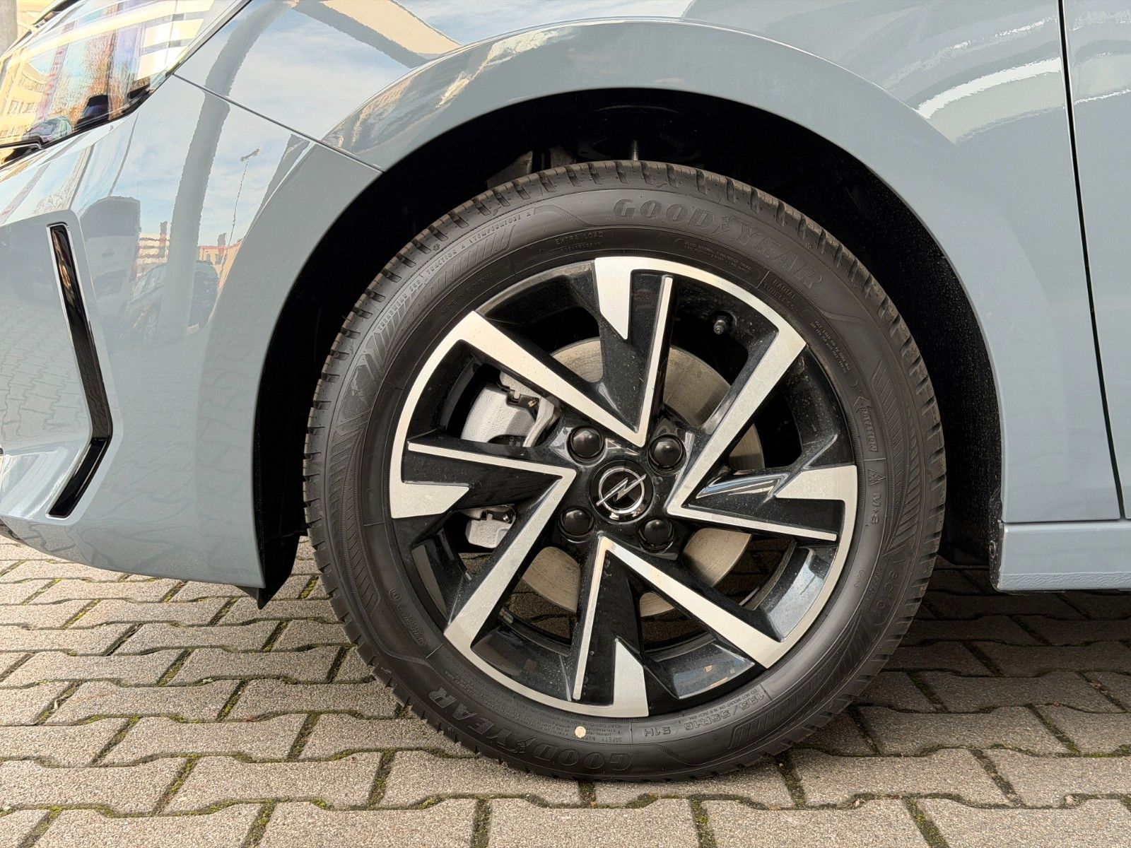 Fahrzeugabbildung Opel Corsa F Edition 110PS Hybrid Automatik/LED!