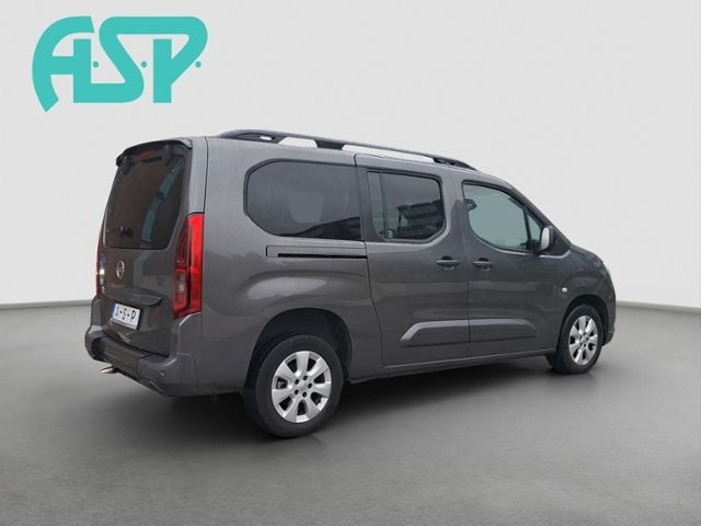 Fahrzeugabbildung Opel Combo Life E Ultimate XL Rollstuhlgerecht