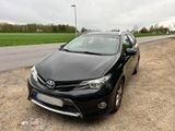 Toyota Auris Touring Sports Hybrid 