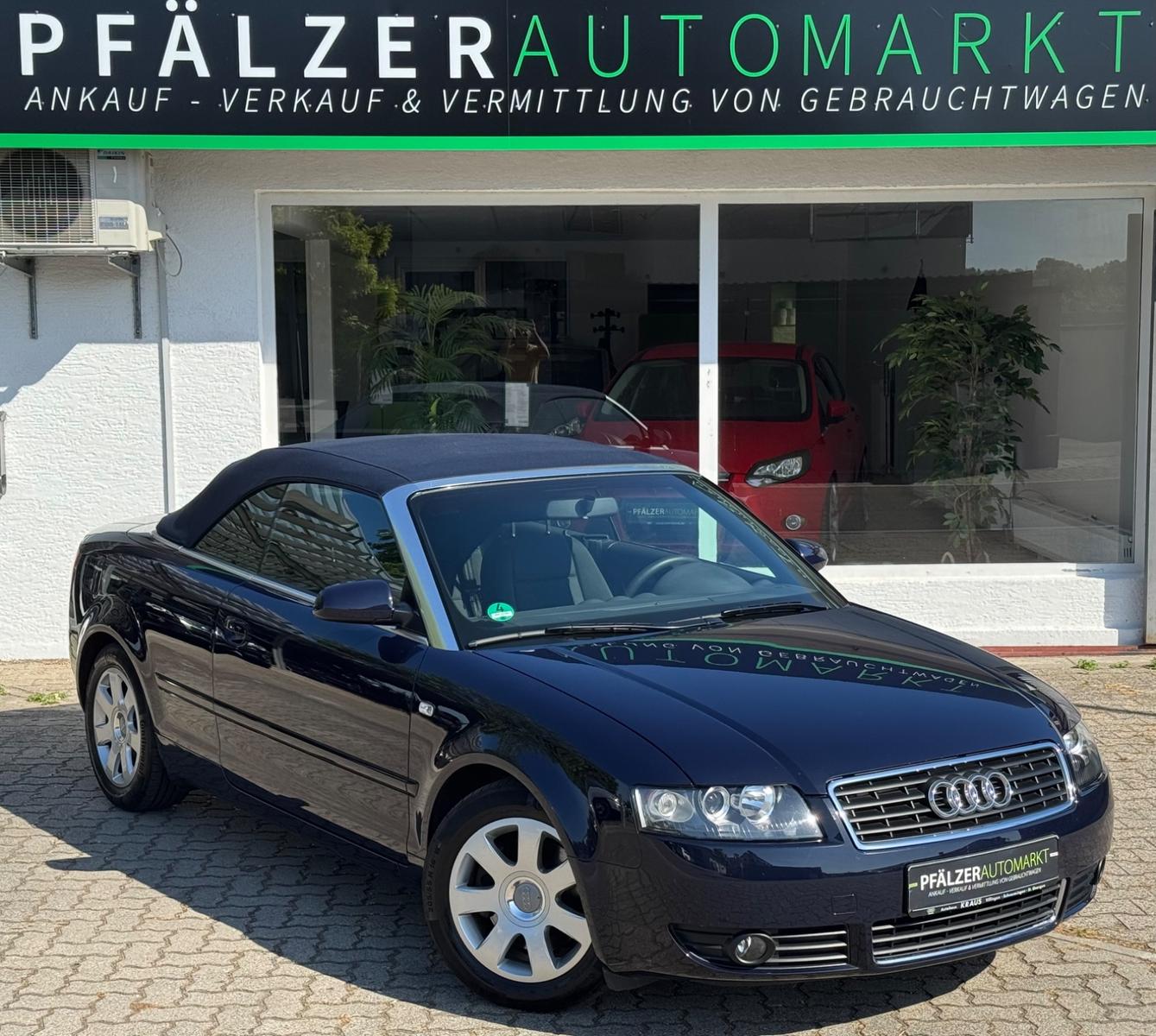 Audi A4 1.8 T Cabriolet 1.Hand  77.700 km Garage