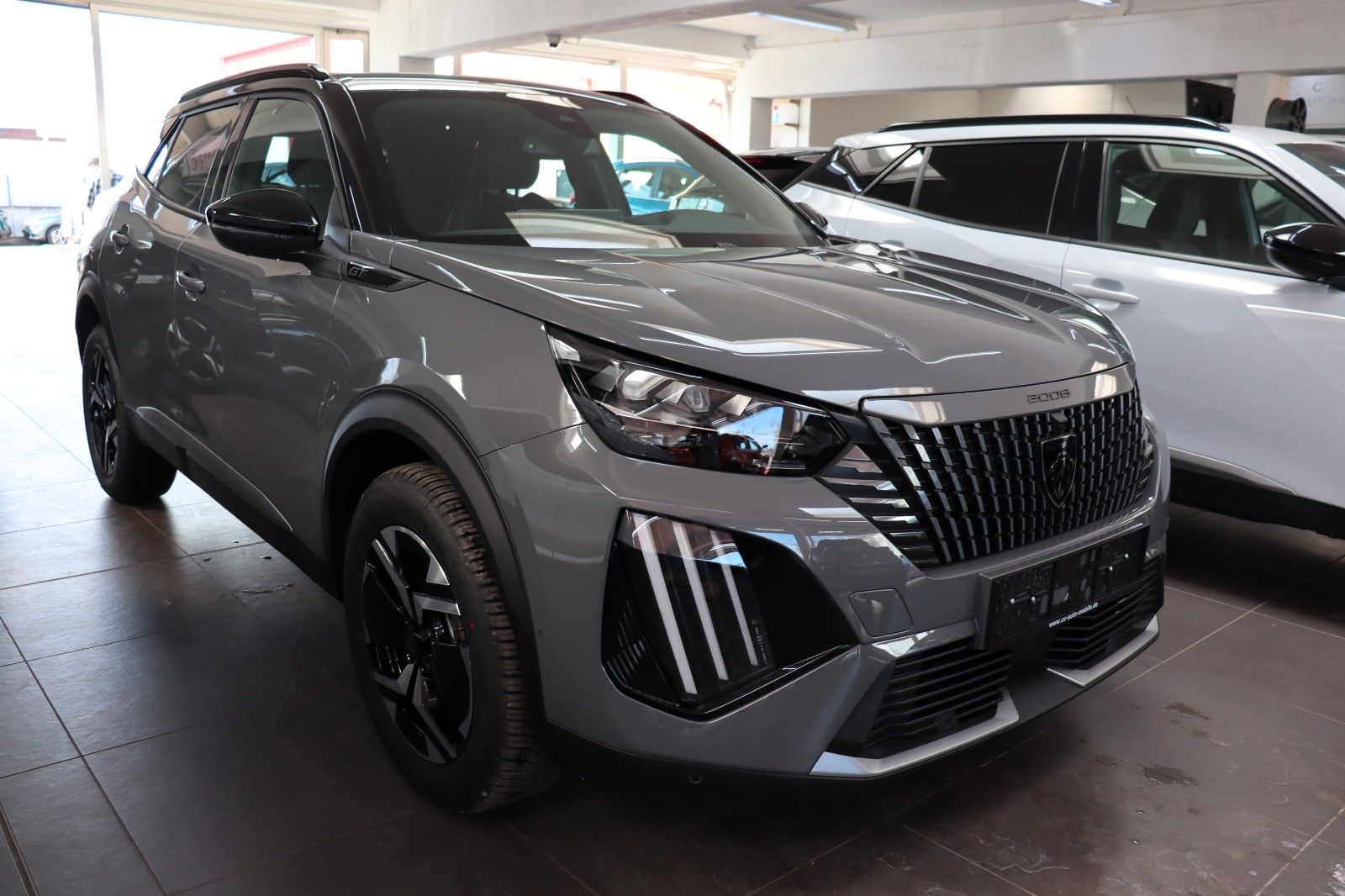 Peugeot 2008 HYBRID 145 e-DSC6 GT Alcant360° Schiebedach imagem 3