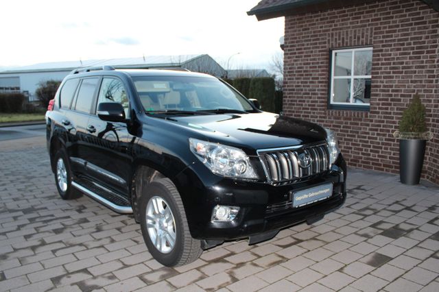 Toyota Land Cruiser Executive,8fach bereift, Top Zustan