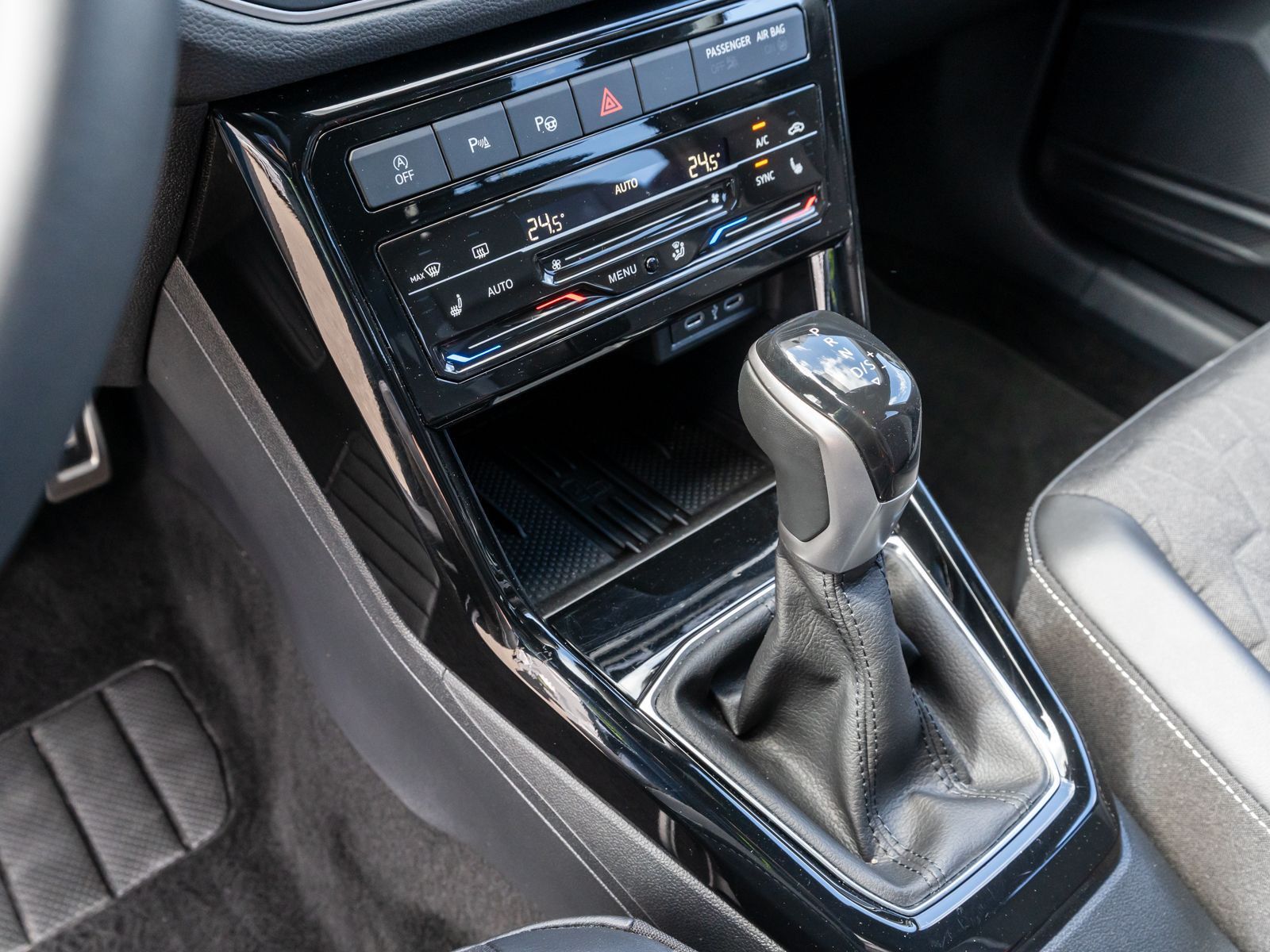 Volkswagen T-Cross - Bild 14