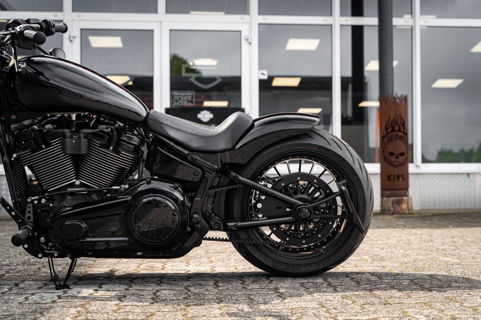 Fahrzeugabbildung Harley-Davidson FXBR Breakout 117 - Custom Umbau by HD-Kiel