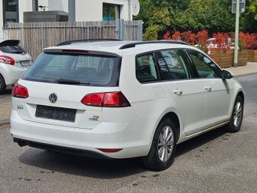 Volkswagen Golf - 8