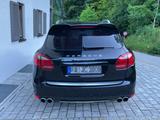 Porsche Cayenne Turbo S - 1. Hd. sehr gepflegt - Porsche Cayenne aus 2011: Turbo