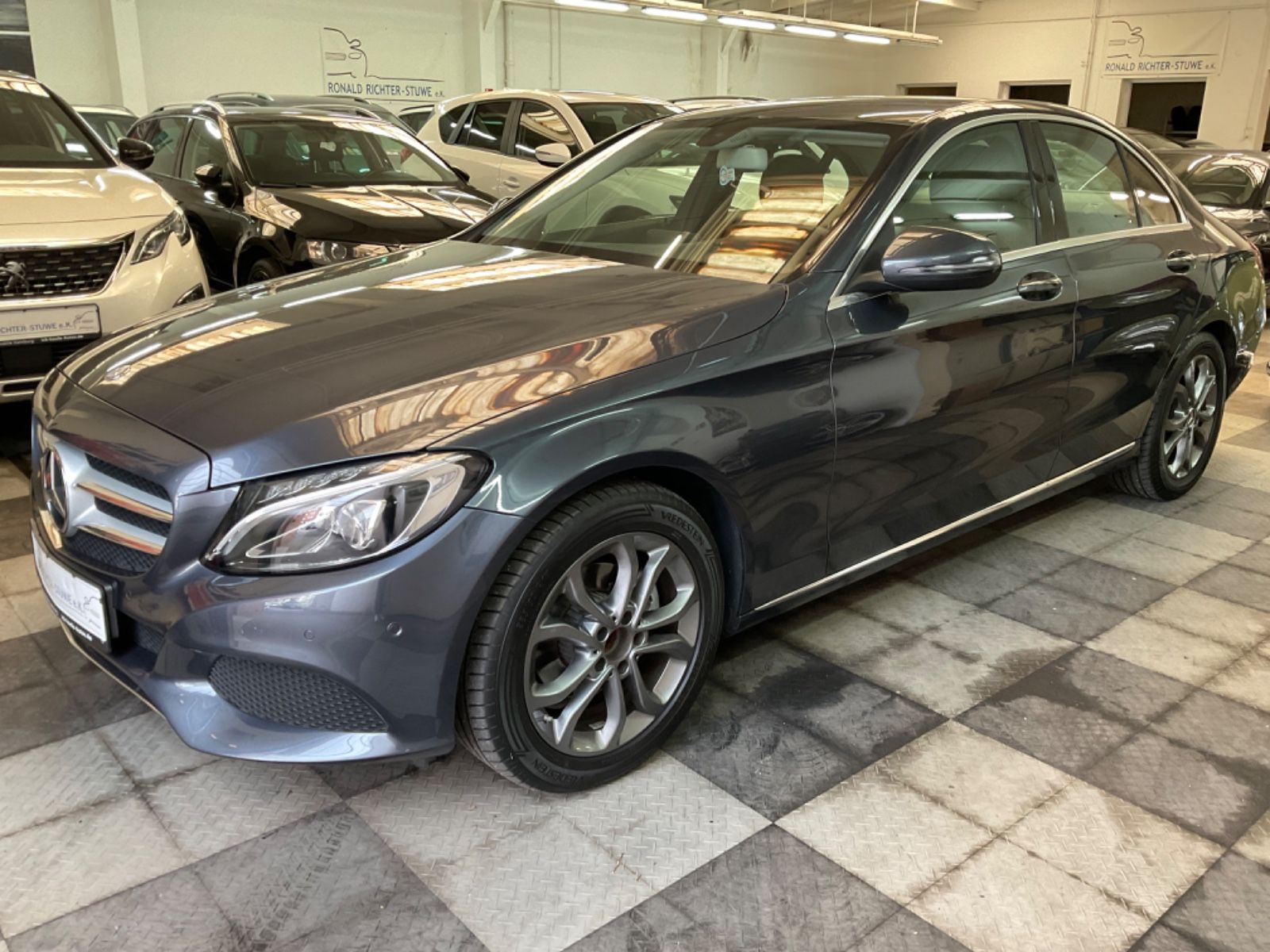 MERCEDES-BENZ C 180 CGI Aut,Avantgarde,Navi,LED,AHK, TÜV28