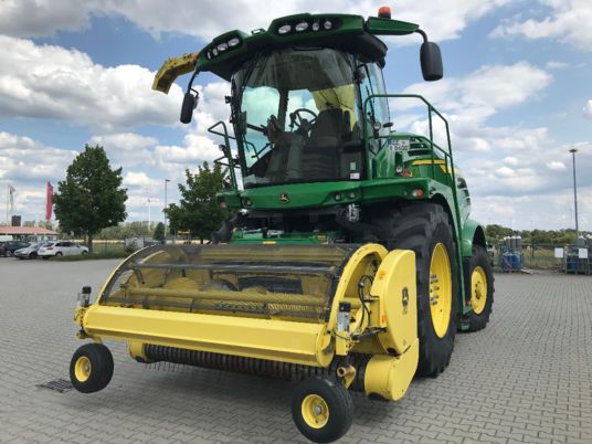 John Deere 8400i