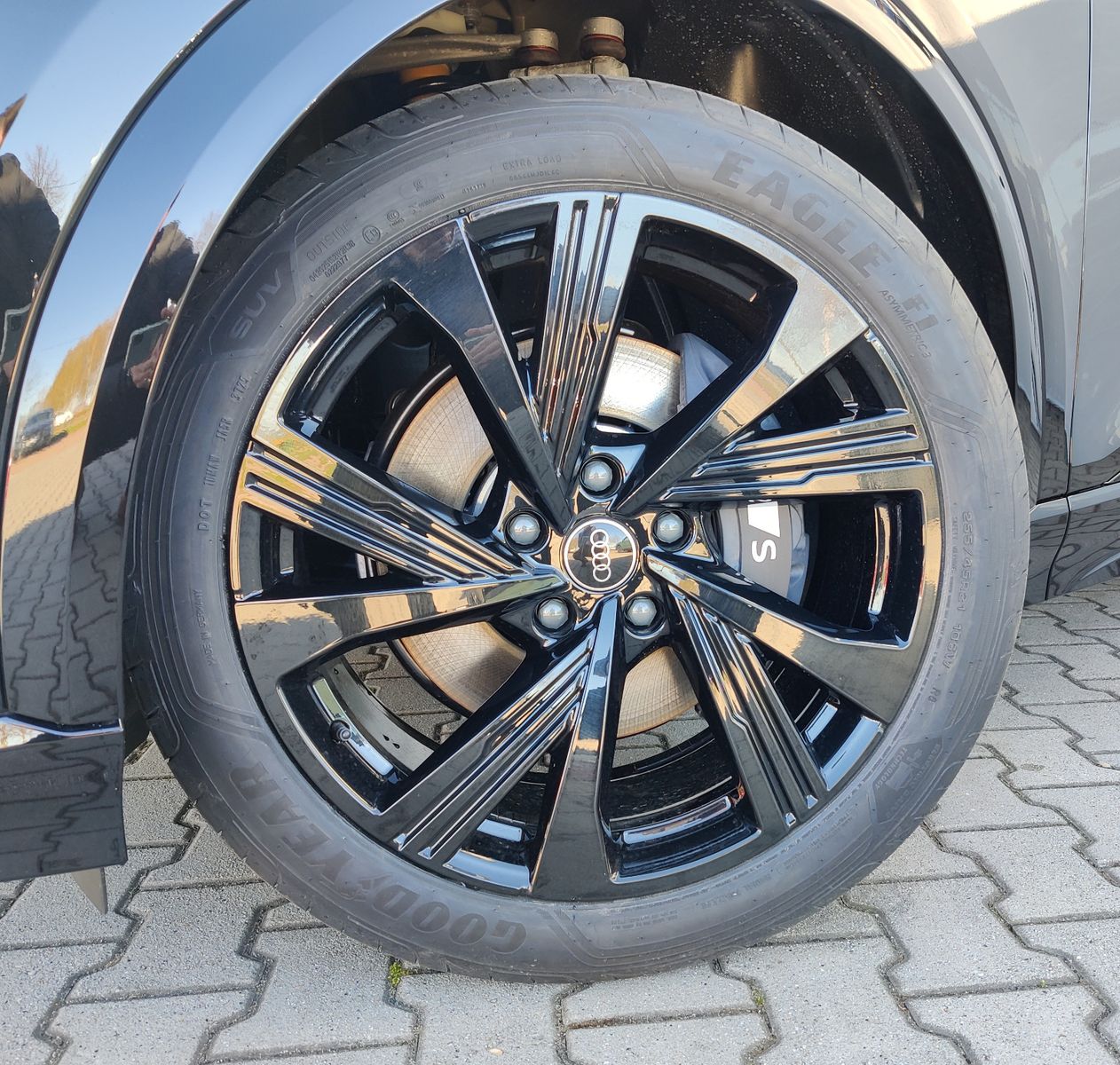 Audi SQ6 e-tron - Bild 3