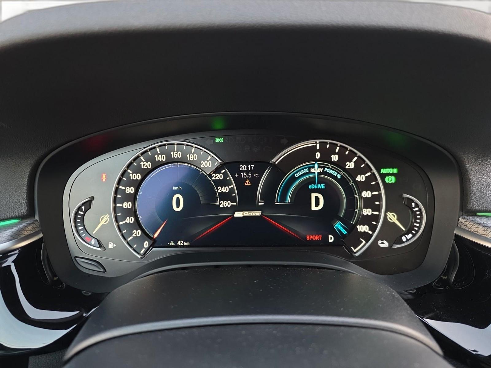 BMW 530e i Performance M Paket +8 Fach bereift+