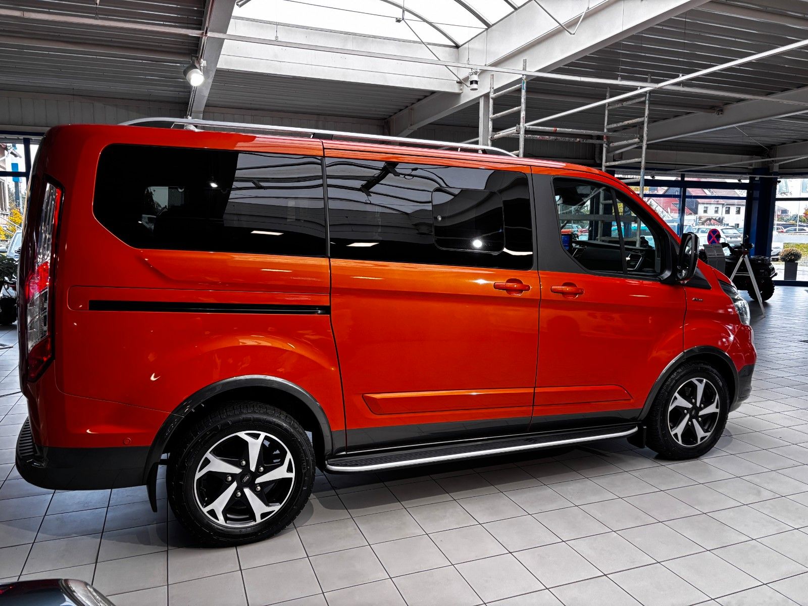 Ford Tourneo Custom 320 L1  Active*Bi-Xenon*Navi*ACC foto 4