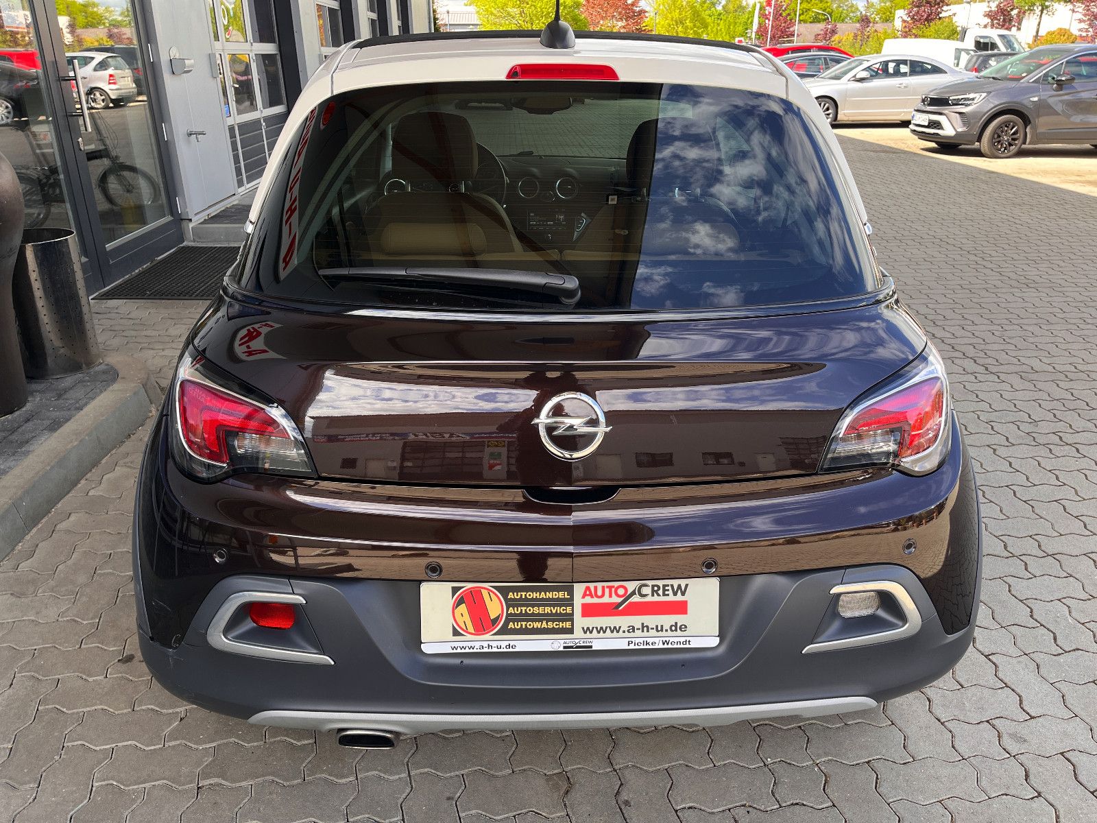 Fahrzeugabbildung Opel Adam Rocks 1.0 Turbo 85 KW Faltdach