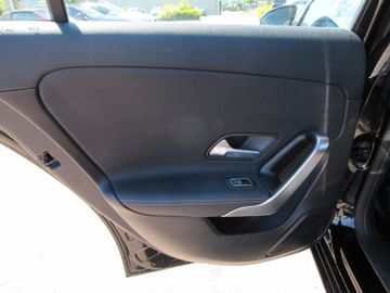 Mercedes A 180 - 12