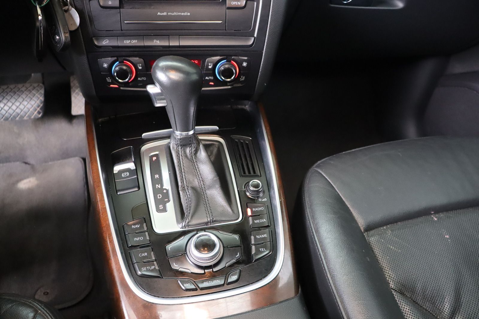 Fahrzeugabbildung Audi Q5 3.0 TDI S tronic quattro * Standhzg. * Pano