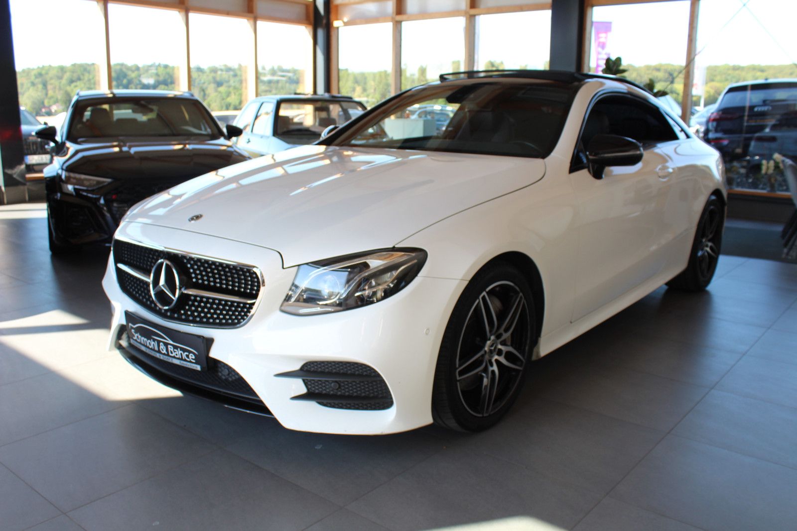 Mercedes-Benz E 300 Coupe AMG Line