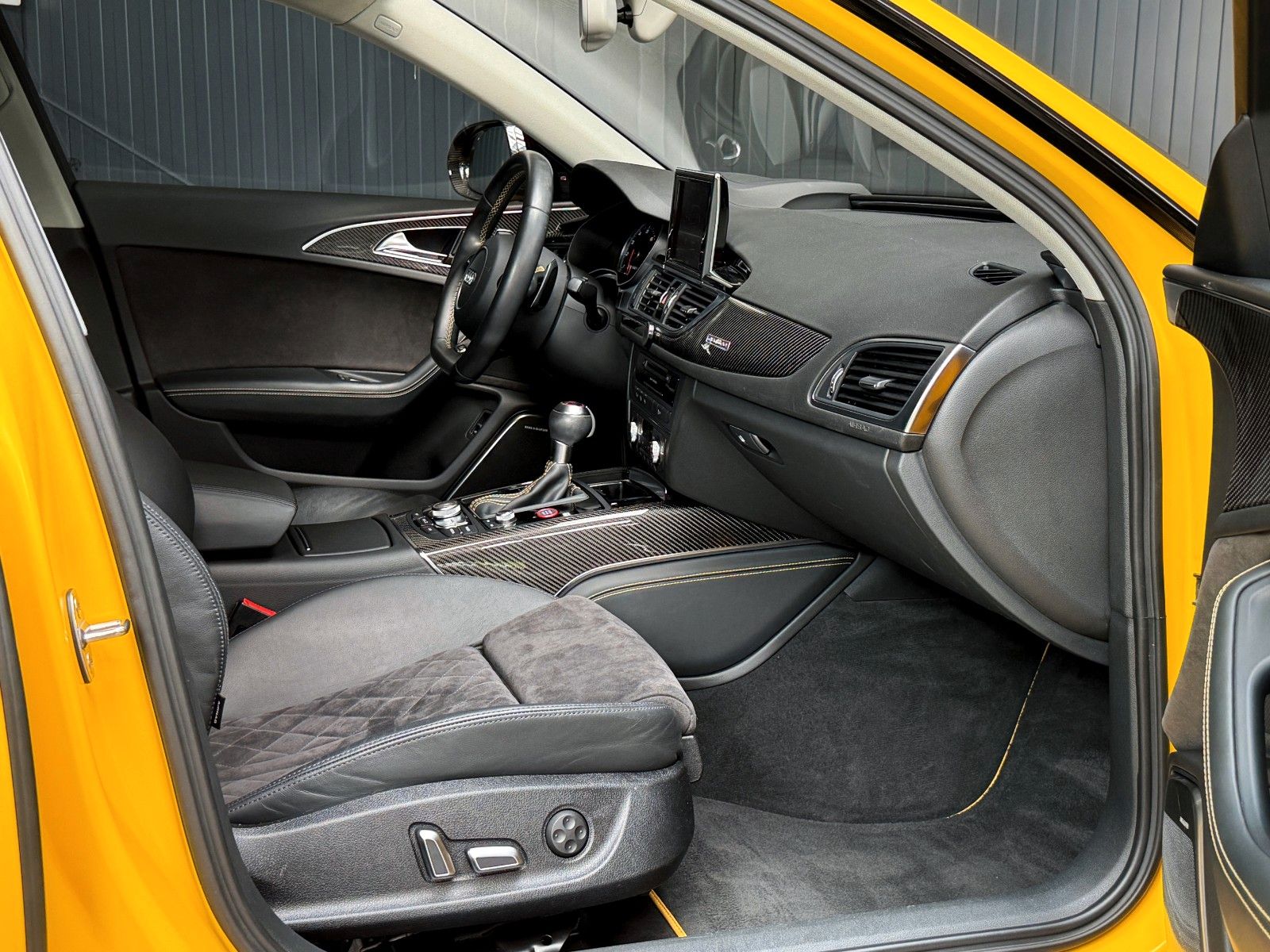 Fahrzeugabbildung Audi RS6 RS 6 Avant 4.0 TFSI quattro