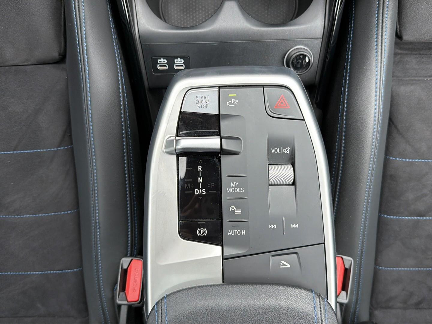 BMW 218 Active Tourer 218i Active Tourer M Sport ACC PANO H&K 2ZK HuD, миниатюра 23