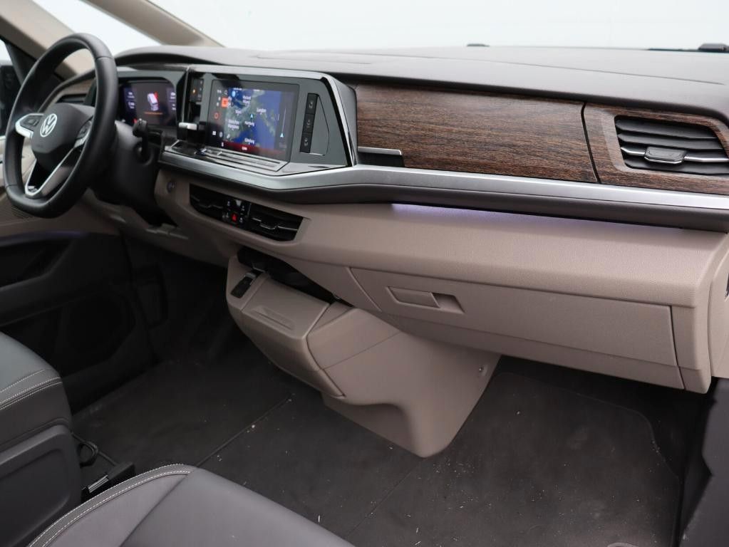 Volkswagen T7 Multivan Style eHybrid 4M lang/LR AHK 360° 7S imagem 3