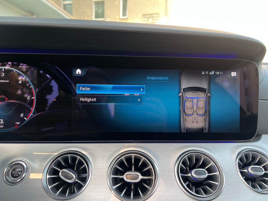 Mercedes-Benz E 220 d 4MATIC *AMG Paket*Panorama*Widescreen