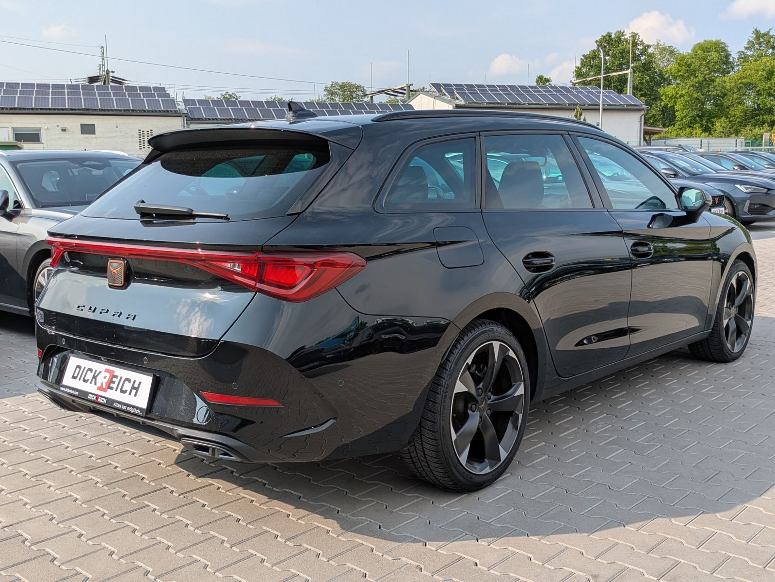 Fahrzeugabbildung CUPRA Leon 1.5 eTSI DSG MATRIX-LED*ACC*AHK*KAMERA*18"
