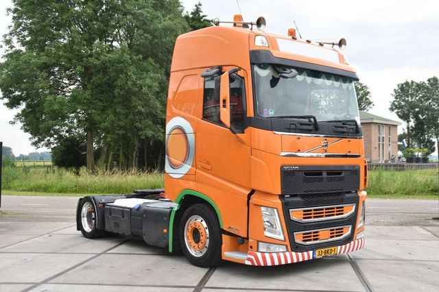 Volvo FH 460 Globe 4x2 - MEGA - FULL AIR - PARK. AIRCO