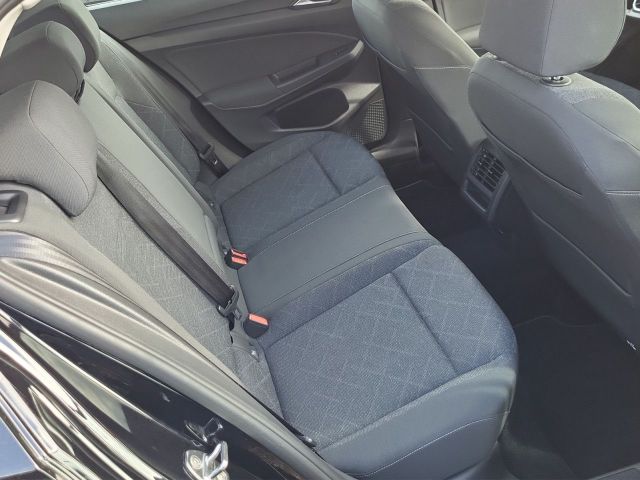 Golf VIII 1.5 l eTSI Life Aut. Navi Pro SHZ