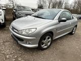Peugeot 206 CC Quiksilver 110 1.6 Klima Sommerflitzer - Peugeot 206 in Köln