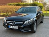 Mercedes-Benz, C-Klasse, 200d - Mercedes-Benz 200 mit Diesel-Antrieb: Automatik