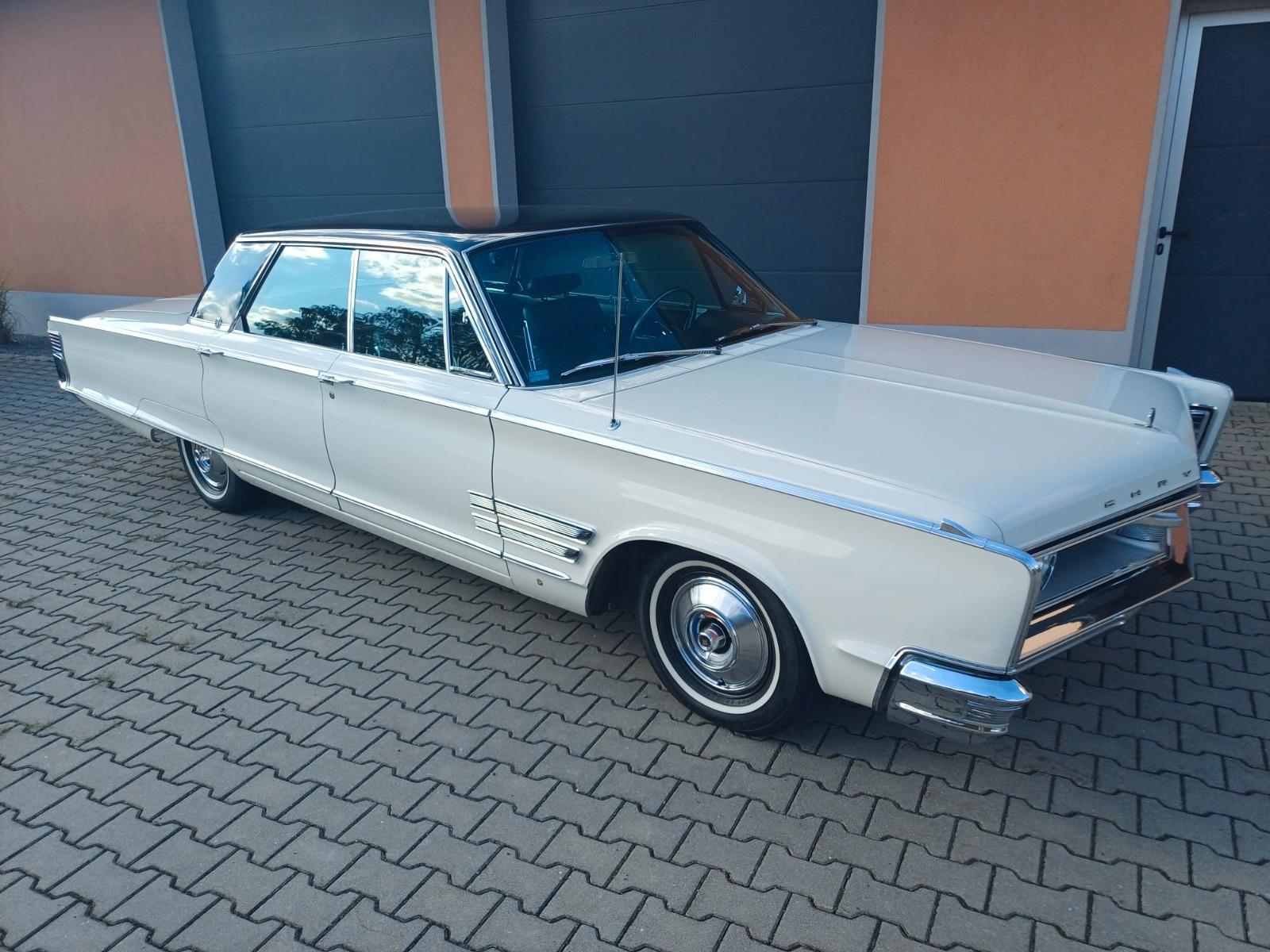 Chrysler 300 Hardtop 4-door
