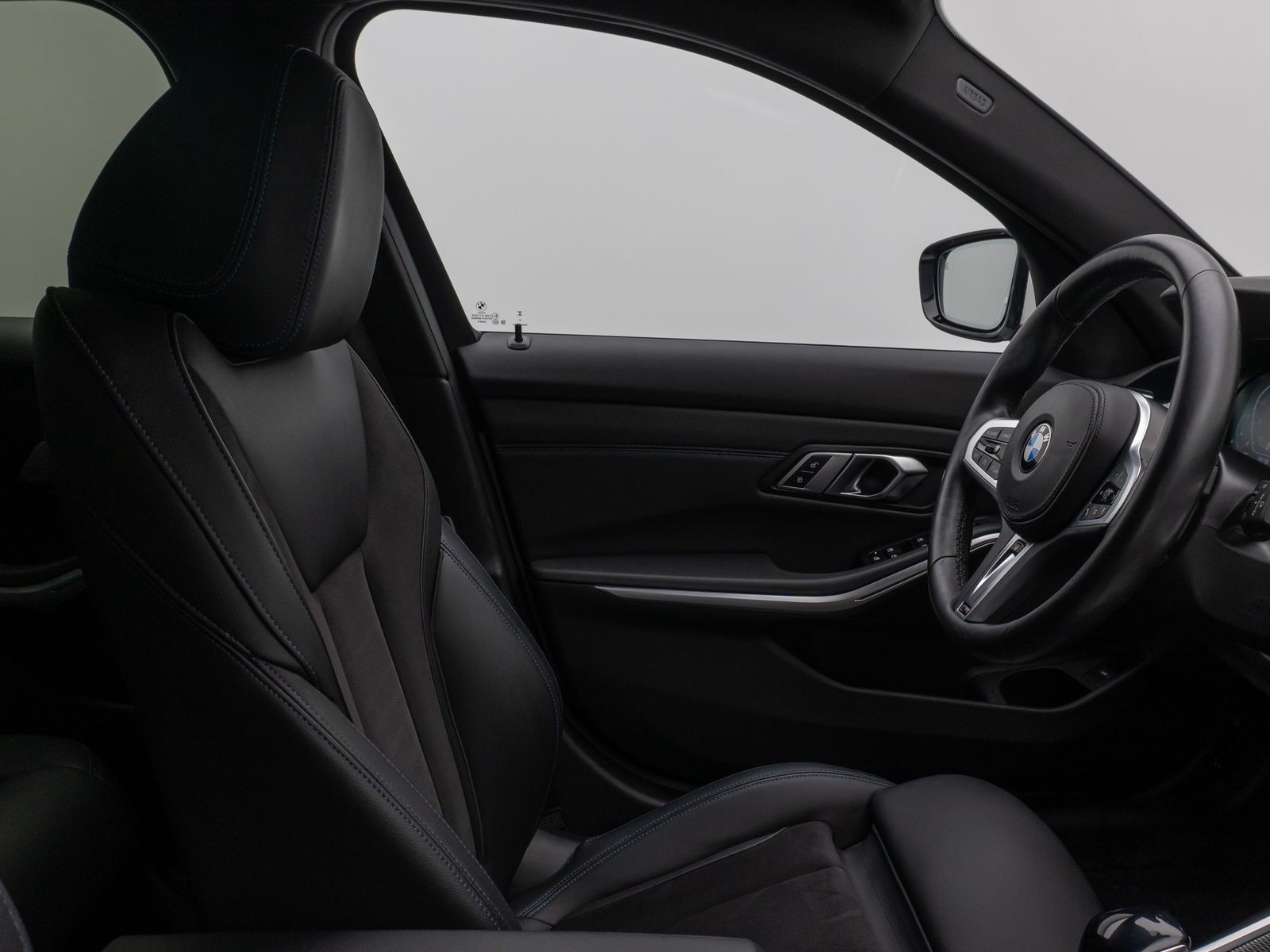 Fahrzeugabbildung BMW 330i xD M Sport Laser DAB Lenkrhzg Komfort Alarm