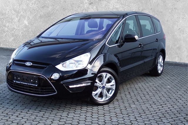 Ford S-Max 2,0 TDCi 103kW DPF Titanium Titanium