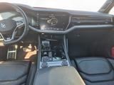 Volkswagen Touareg 3.0 V6 TDI R-Line 4Motion SiHz Klima Hea - Volkswagen Touareg in Bielefeld