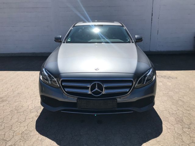 MERCEDES-BENZ E 220 d Avantgarde