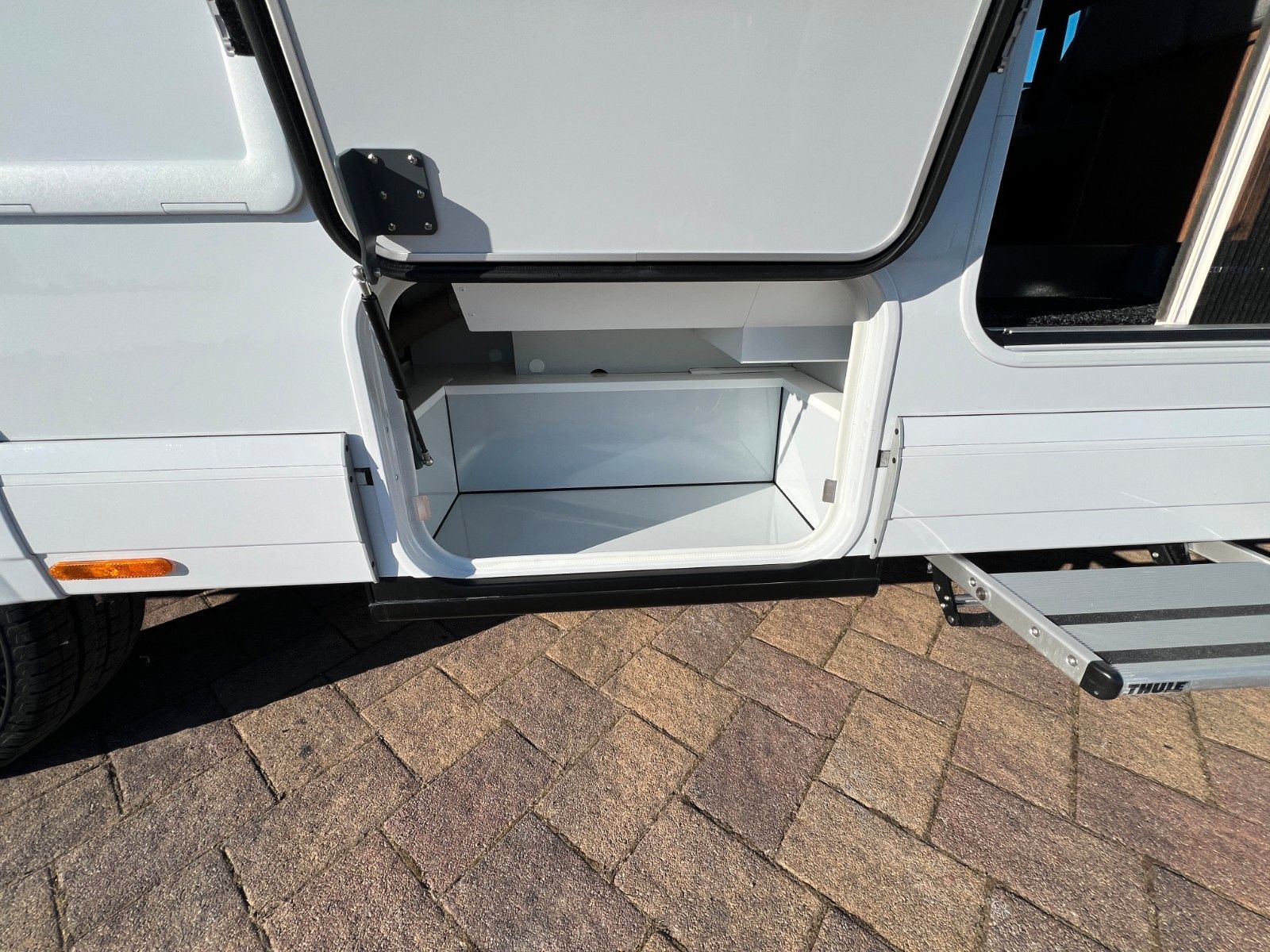 Fahrzeugabbildung Carthago C2-tourer I 147 RB-LE comfort 4.2t Mercedes