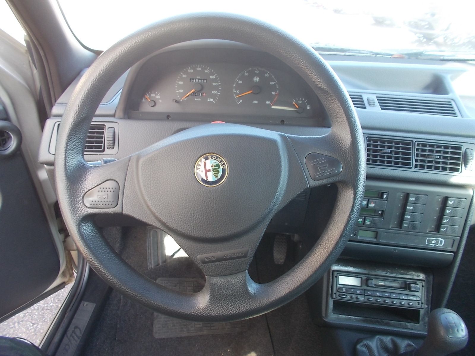 Fahrzeugabbildung Alfa Romeo 155 1.6 16V Klima ->Youngtimer mit Historie