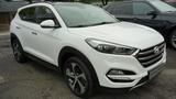 Hyundai TUCSON Premium 4WD 2.0 CRDi-Pano-Rückf-Sitzbel-T - Hyundai TUCSON in Krefeld