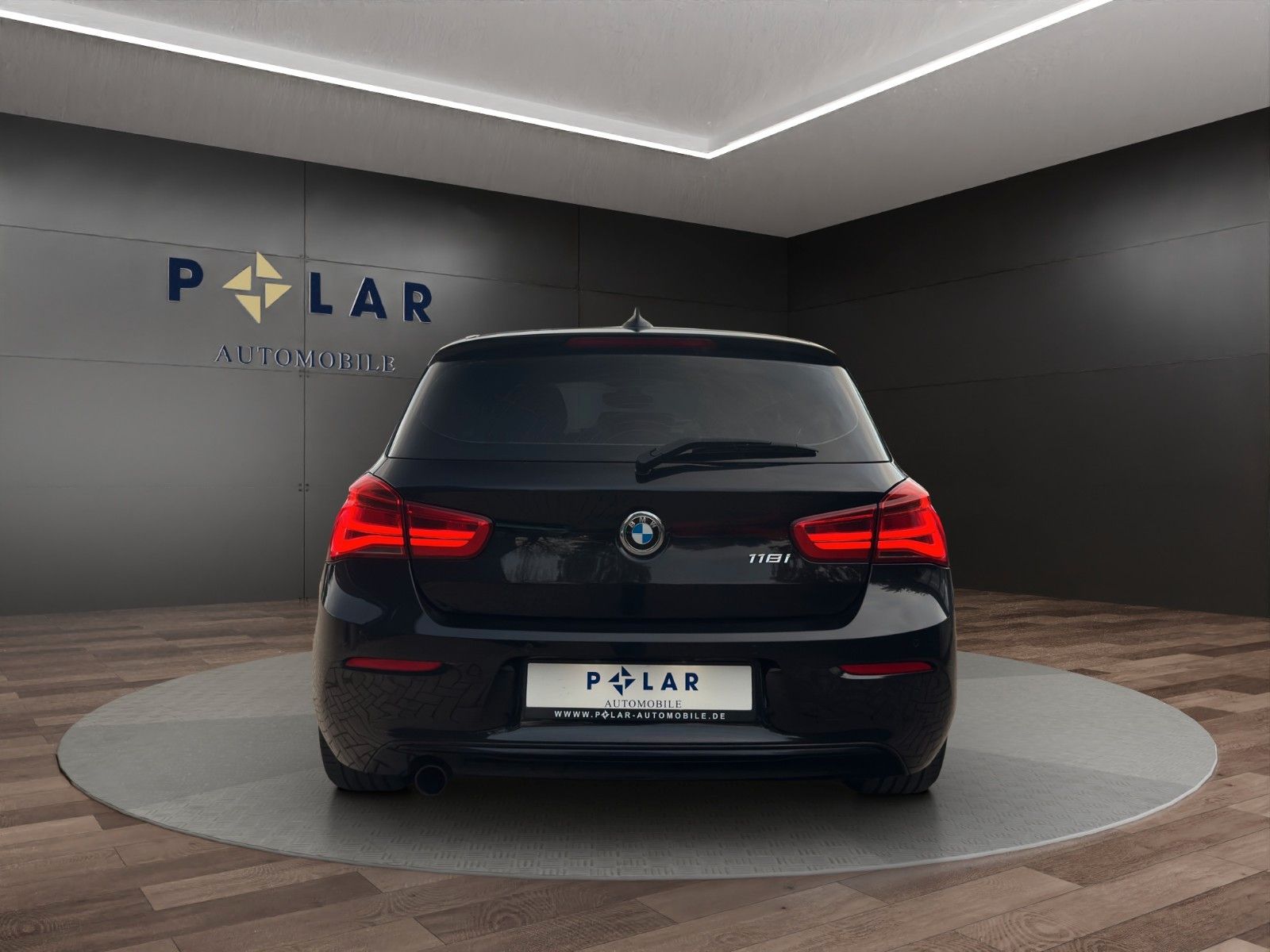 Fahrzeugabbildung BMW 118i Sport Line *Leder*Navi*Dig.Cock*LED*