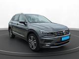 Volkswagen Tiguan 2.0 TSI DSG 4MOTION Highline | NAVI | - mit Benzin-Antrieb: Grau, Ambiente-Beleuchtung, Geländewagen