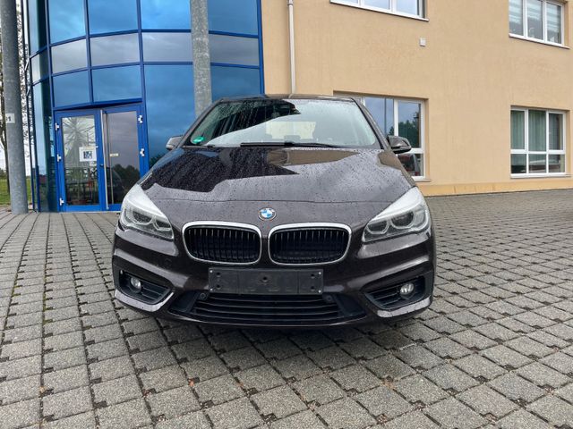 BMW 218 Baureihe 2 Active Tourer 218 i Advantage