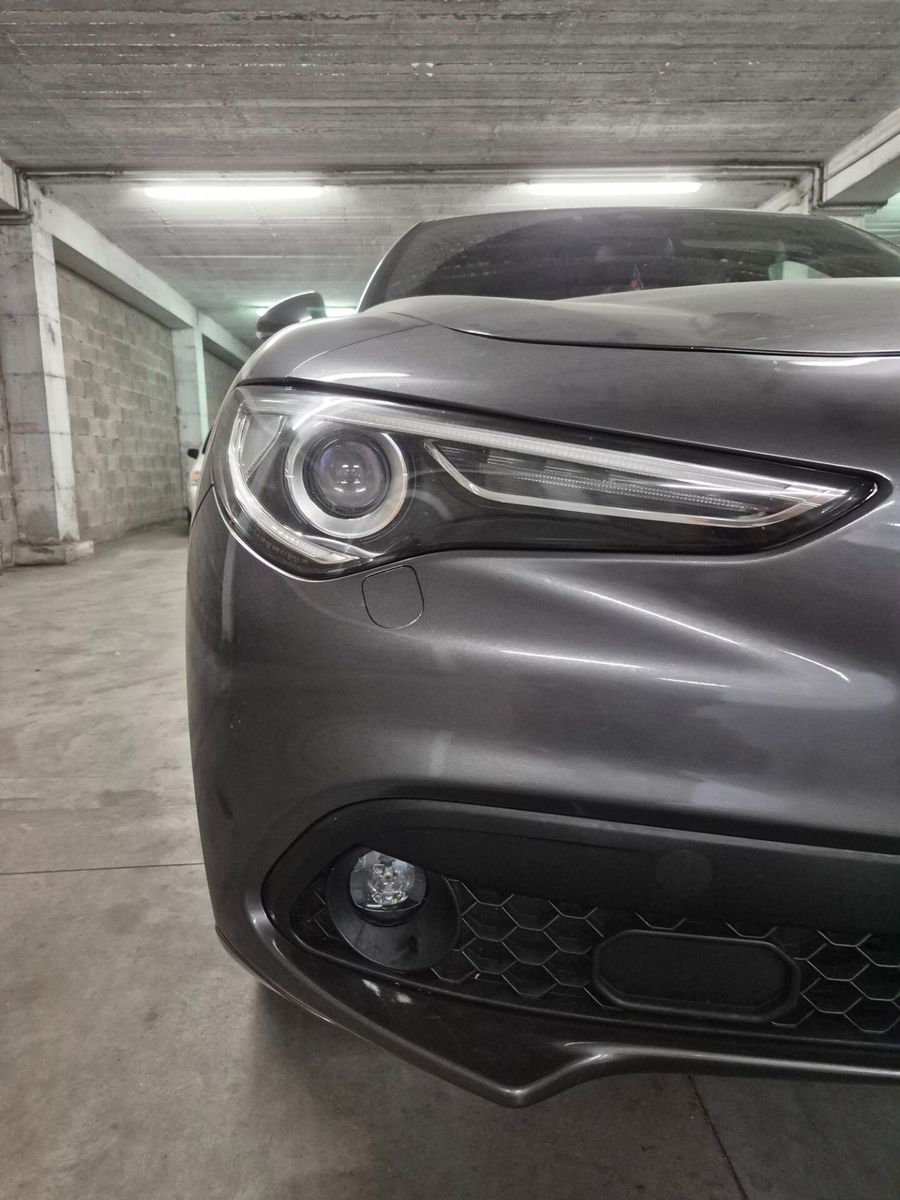 Alfa Romeo Stelvio 2.2 Turbodiesel 210 CV AT8 Q4 imagem 2
