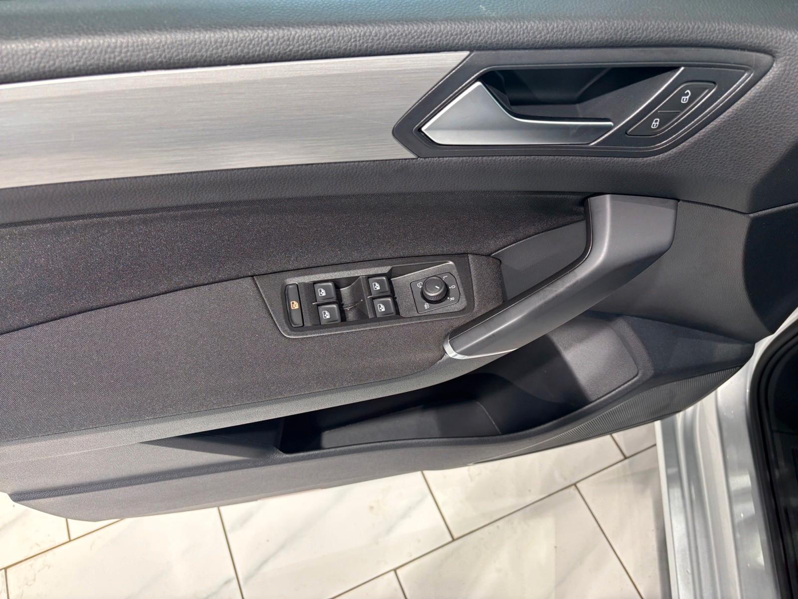 Volkswagen Touran 1.5TSI DSG AHK IQ LED KAM SHZ ASSIST, миниатюра 9