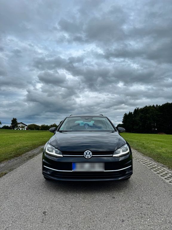 Image of Volkswagen Golf