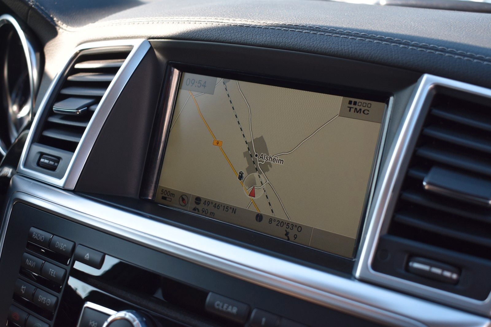 Fahrzeugabbildung Mercedes-Benz ML 350 CDI Display Fond H&K AHK Pano Softclose
