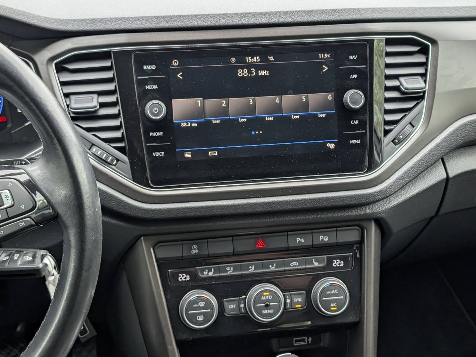 VW T-Roc 2.0 TDI Style Automatik Navi ACC – Bild 15