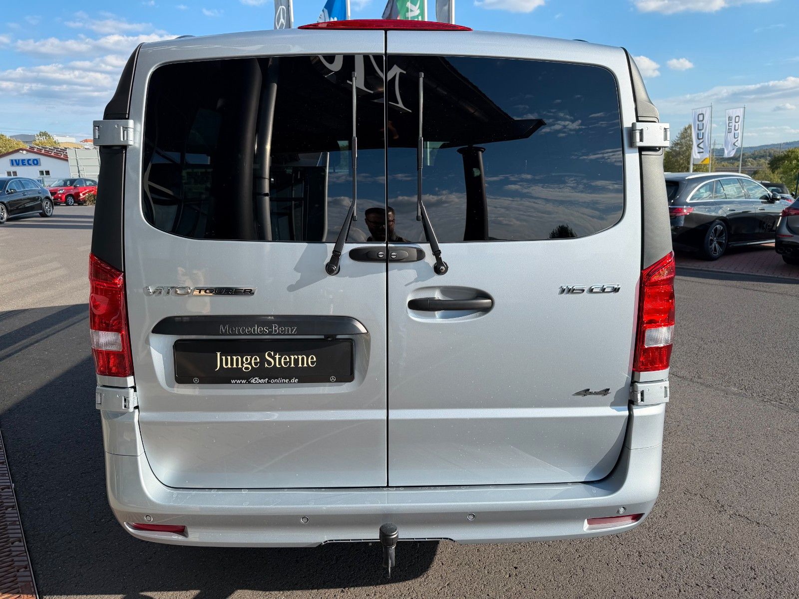 Fahrzeugabbildung Mercedes-Benz Vito 116 CDI Tourer PRO 4x4 Stdheiz AHK2,5to