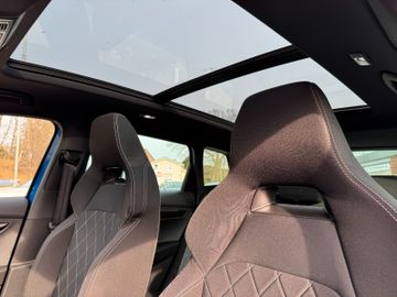 Fahrzeugverkauf 13 Skoda Karoq Sportline 1.5 AHK*Pano*19 Zoll*Matrix